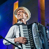 אמיל אייבינדר צלם: צבי יוכטמן